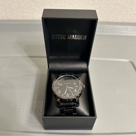 Steve Madden Black Watch Elegant Accessories - Picture 1 of 9